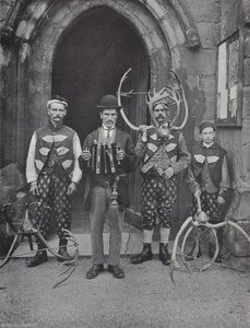 A dança do chifre, Abbots Bromley, quatro dos artistas de J. Benjamin Stone