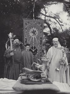 O galês Eisteddfod, Regalia e oficiais de J. Benjamin Stone