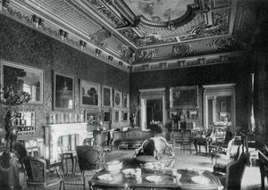 A sala de visitas, Montagu House, 1908. de J Russell and Sons