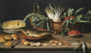 Natureza-morta com um peixe num prato de terracota, cachos de espargos, alcachofras e cerejas num prato recortado, juntamente com meio queijo num cesto, pãezinhos, fraises de bois, limões, laranjas e caranguejos, tudo disposto sobre uma mesa de Jacob Van Es