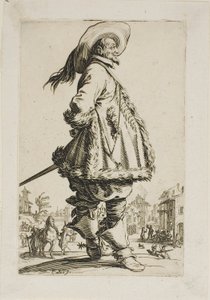 O cavalheiro em um manto de pele, segurando as mãos atrás das costas, prato sete de La Noblesse de Jacques Callot