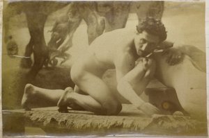 Estudo de um modelo nu masculino, deitado no chão e lutando com um manequim, no estúdio de Jacques de Lalaing, possível estudo preliminar para a pintura The Wrestlers de Jacques Lalaing (attributed to)