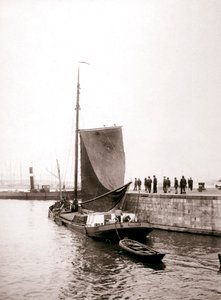 Barco de canal, Marken Islândia, Países Baixos, 1898. de James Batkin