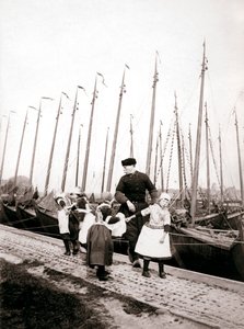 Povo da Ilha Marken, Holanda, 1898 de James Batkin