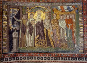 Os mosaicos mostram a imperatriz Teodora ladeada pelos seus assistentes. Igreja de San Vitale, Ravenna, Itália.