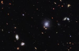 Kilonova e Galáxia Hospedeira de James Webb Space Telescope (NASA)