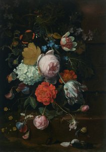 Um ramo de peónias, tulipas, rosas e outras flores num parapeito, com borboletas, um caracol e um escaravelho