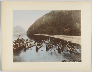 Cormorant Fishing on the Nagara River, Província de Gifu, Japão (foto colorida à mão a p/p) de Japanese Photographer