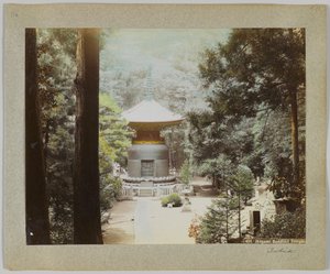 Templo Budista Ikegami, Tóquio, Japão (foto a p/b colorida à mão) de Japanese Photographer