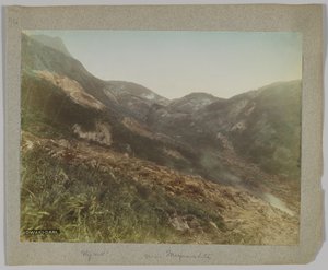 Owakudani, Hakone, Prefeitura de Kanagawa, Japão (foto a p/b colorida à mão) de Japanese Photographer