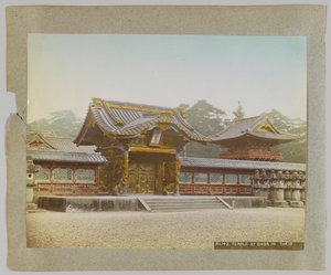 Templo no Shiba Park, Tóquio, Japão (foto a p/b colorida à mão) de Japanese Photographer