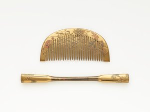 Pente e grampo de cabelo, final do século 19 ao início do século 20 (madeira com laca e ouro) de Japanese School
