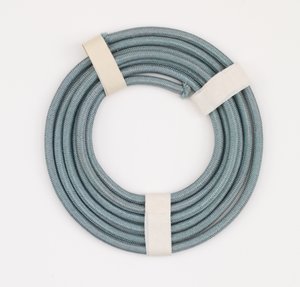 Cordão (himo) para amarrar nós ornamentais através de alças de jarra em gy estilo (gy chio), final do século 19 ao início do século 20 (seda com corante índigo sintético) de Japanese School