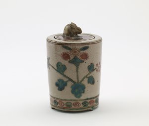 Queimador de incenso cilíndrico com coelho na tampa, período Edo ou era Meiji (cerâmica) de Japanese School