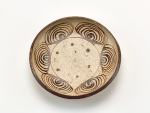 Travessa de servir com design "olho de cavalo", 1800-1830 de Japanese School