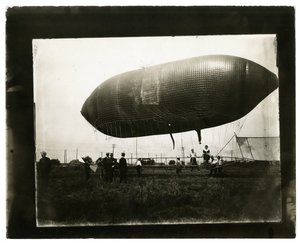 Nave Aérea "California Arrow" de Jessie Tarbox Beals