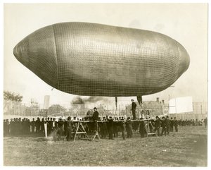 O Capitão Tom Baldwin é um dos pioneiros de Jessie Tarbox Beals