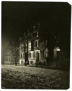 Chestnut Street, Boston, EUA, c.1902-10 (foto em prata gelatina) de Jessie Tarbox Beals