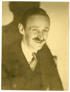 Fontaine Fox, cartoonista, "Toonesville Trolly", c.1911-28 (foto em prata gelatina) de Jessie Tarbox Beals
