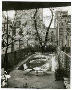 Jardim da Sra. W H Wells 265 W 11th de Jessie Tarbox Beals