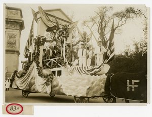 Flutuador de Desfile Histórico No 47 Bem-vindo a Lafayette de Jessie Tarbox Beals
