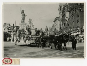 Desfile Histórico Flutuador Nº 53: Estátua da Liberdade de Jessie Tarbox Beals