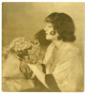 Lenore Ulric, c.1915-28 (foto gelatina prateada) de Jessie Tarbox Beals