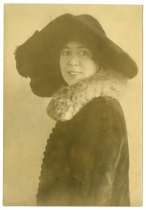 Margaret Widdemer, poetisa, c.1915-25 (foto gelatina prateada) de Jessie Tarbox Beals