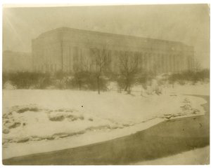 Museum of Fine Arts, Boston, EUA, c.1902-10 (foto em prata gelatina) de Jessie Tarbox Beals