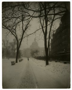 State House in Storm, Boston, EUA, c.1902-10 (foto em prata gelatina) de Jessie Tarbox Beals