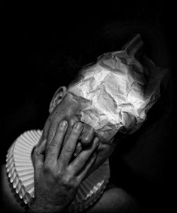 Uma morte de palhaços (serie), 2014 (arte digital fotográfica) de Johan Lilja
