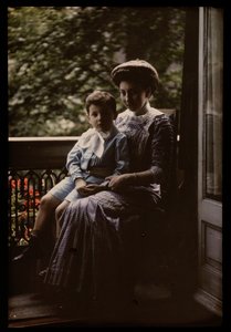 Mulher com filho no colo de Johannes Hendrikus Antonius Maria Lutz