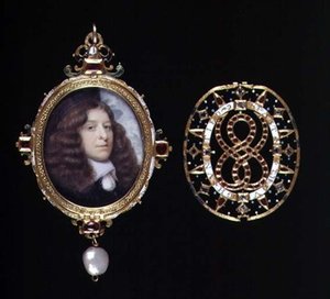 No.3863 Miniatura de um homem desconhecido, numa moldura e tampa em ouro e jóias, c.1660 (velino) de John (attr. to) Hoskins