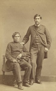 Wharepapa e Salomão Deus (Salomão, o Deus) c.1863 (impressão de albume) de John Beattie