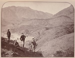 General Appleyard e pessoal, Ali Musjid em distância