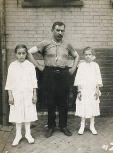Um operário e as suas filhas, Kensington, Filadélfia de John Frank Keith