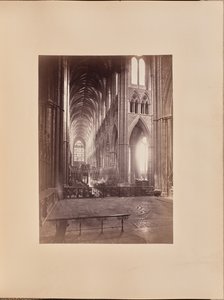 Coro e nave, olhando para oeste de John Harrington