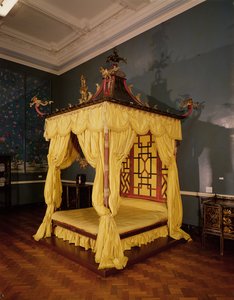 Cama com dossel, em estilo chinês, década de 1750
