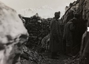 Álbum "Meine weltkriegs - Erinnerungen South-West Front (Caríntia, Itália, Tirol do Sul) (My world war - memories of the South-Western Front in Carinthia, Italy, Trentino-Alto Adige) 31/03/1915-12/11/1918 - Josef Zohles Wien ": soldados nas trincheiras (b de Josef Zohles