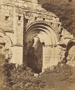 Abadia de Rievaulx. Porta do Refeitório, 1850s.