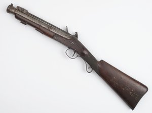 Blunderbuss com baioneta de primavera emitida para Voluntários Irlandeses, c.c.1815 (blunderbuss, flintlock)