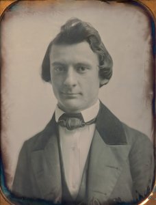 Jovem de Fato e Gravata de Três Partes, 1850s. Criadores: Josiah Johnson Hawes, Albert Sands Southworth.