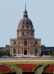 Vista sul da Cúpula do Hotel des Invalides realizada por Jules Hardouin Mansart (1646-1708) em um projeto do Liberal Bruand. 1679-1708 Paris - A Cúpula do Hotel des Invalides, construído em 1679-1708 por Hardouin Jules Mansart (1646-1708). Paris, França