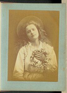 [Porque eu vou ser a Rainha de maio, Mãe, eu vou ser a Rainha de maio".] de Julia Margaret Cameron