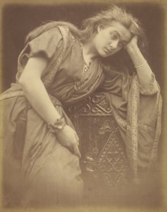 Mariana/"Ela disse que eu estou muito assustada, muito assustada, quem me dera estar morta" de Julia Margaret Cameron