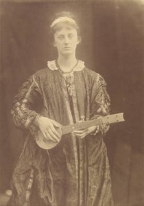 Lágrimas das profundezas de algum desespero divino Se elevam no coração e se juntam aos olhos de Julia Margaret Cameron