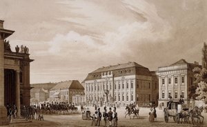 Unter den Linden, Berlim. Vista do Neue Wache em direção ao Kronprinzenpalais com o Prinzessinenpalais à direita e o Kommandatur à esquerda,