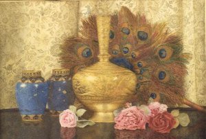 Presentes do Leste: Cloisonne Vase, Peacock Feathers, Damask Roses e Indian Vase de Kate Hayllar