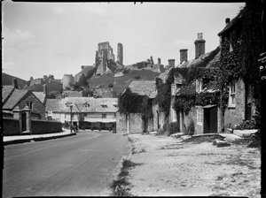 Castelo de Corfe, Purbeck, Dorset de Katherine Jean Macfee