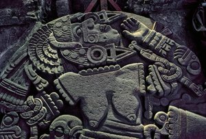 Américas; arqueologia; México; Templo Mayor; Grande Templo dos Astecas; Coyolxauqui, 2010 (foto) de Kenneth Garrett